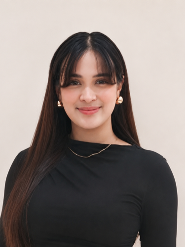 Alexis Mique, Customer Experience Representative